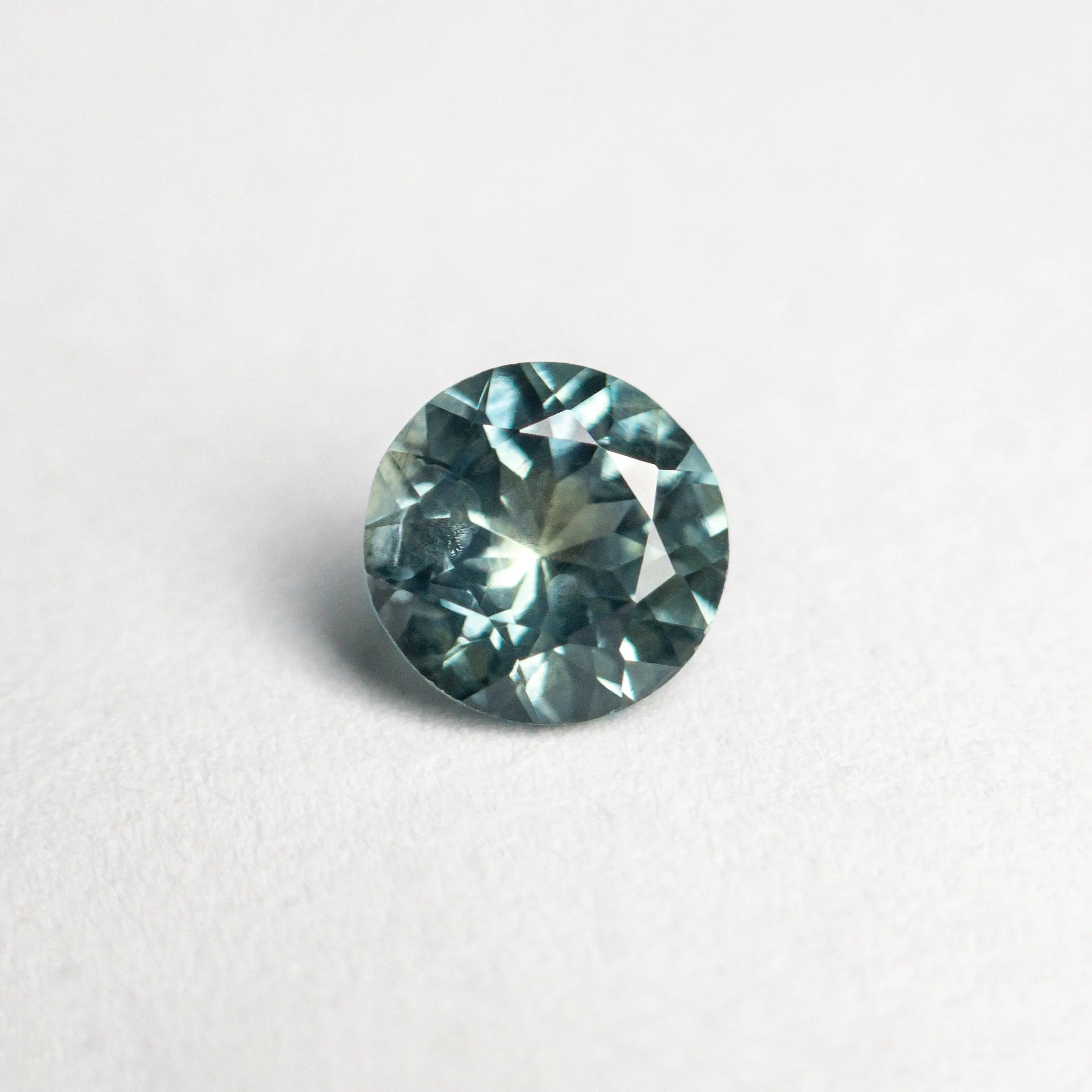 0.78ct 5.54x5.48x3.39mm Round Brilliant Sapphire 19940-14