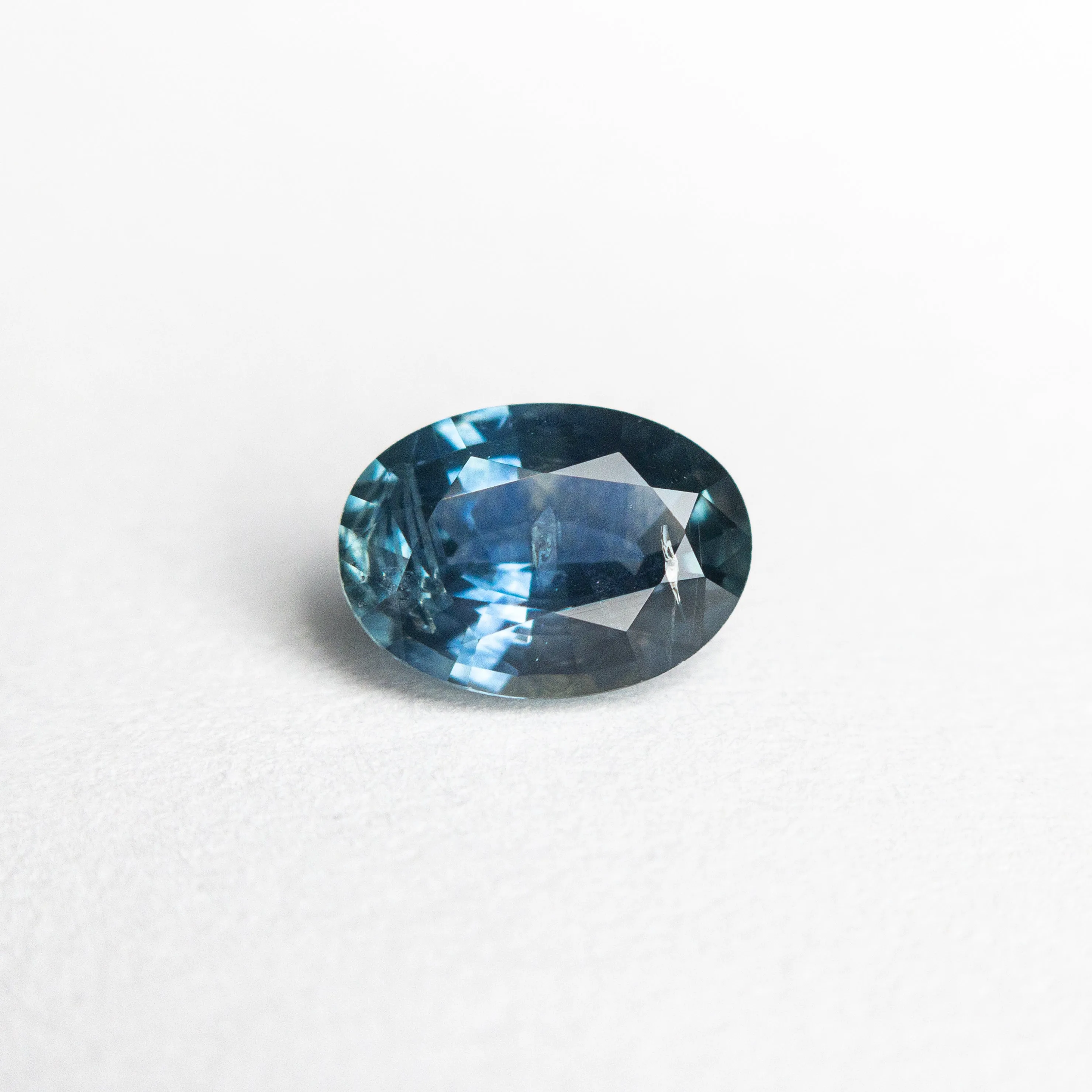 0.92ct 6.96x5.02x3.12mm Oval Brilliant Sapphire 19939-31