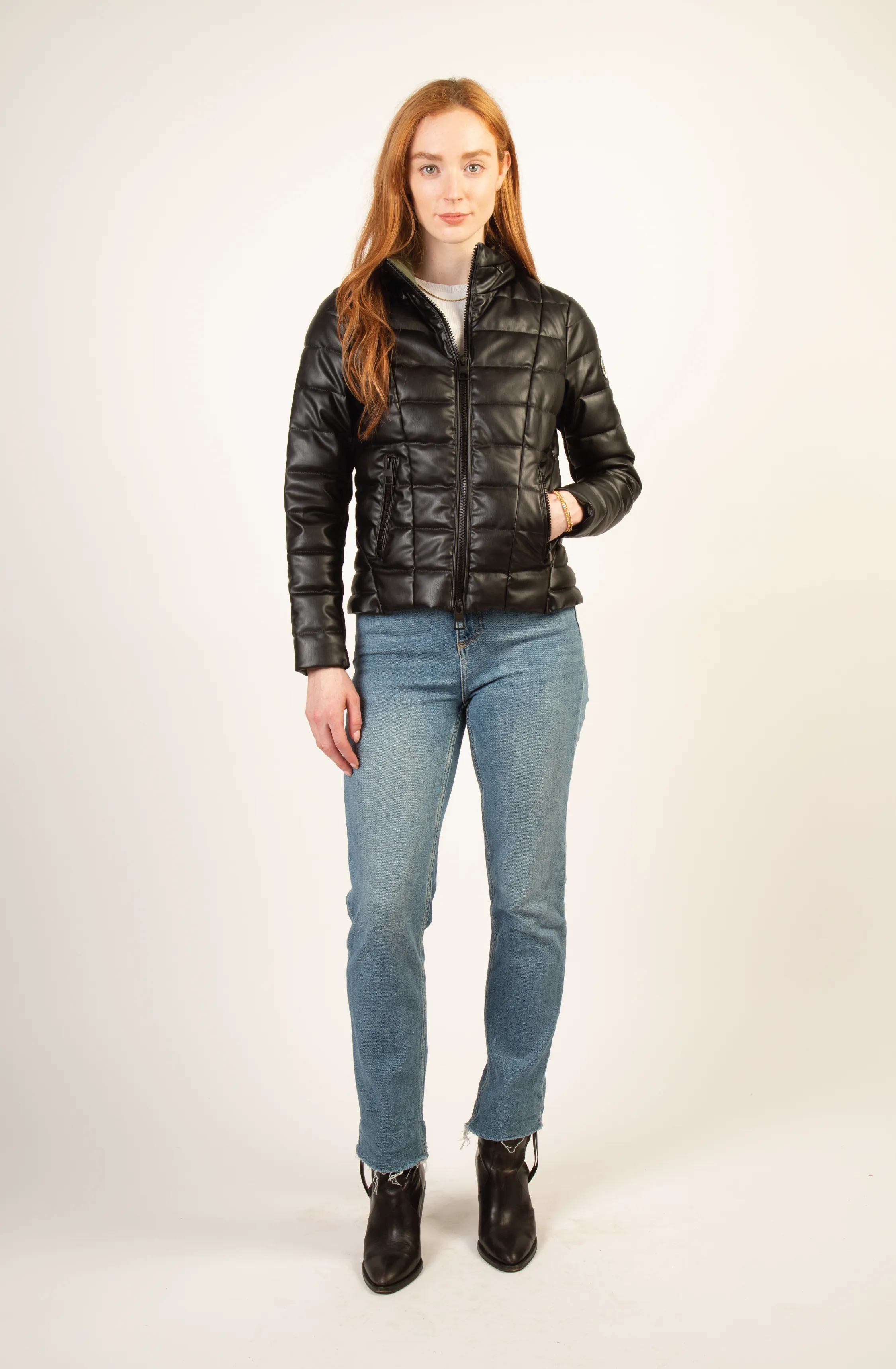 FARADAY II recycled vegan leather short puffer jacket black