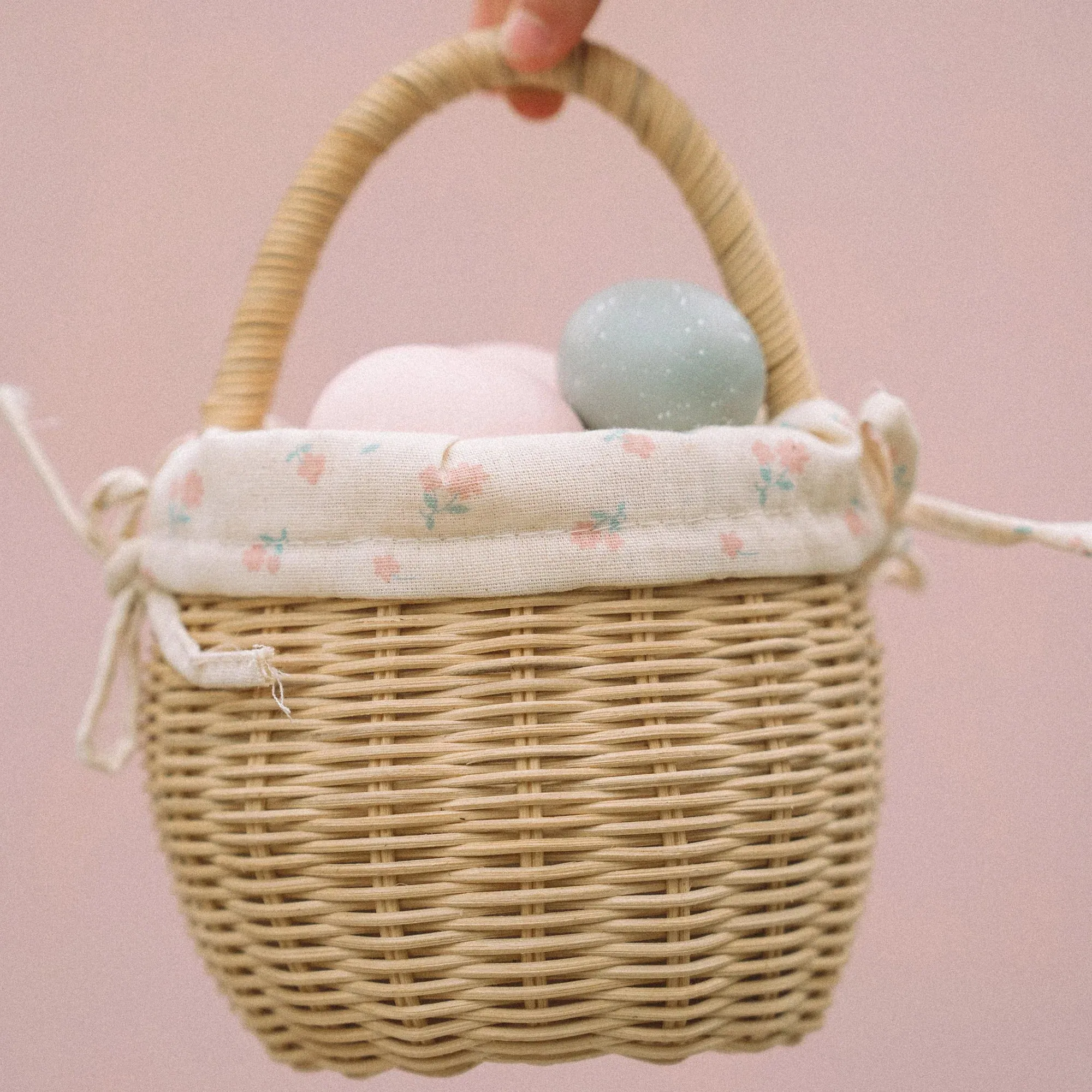 Rattan Berry Basket with Lining - Pansy